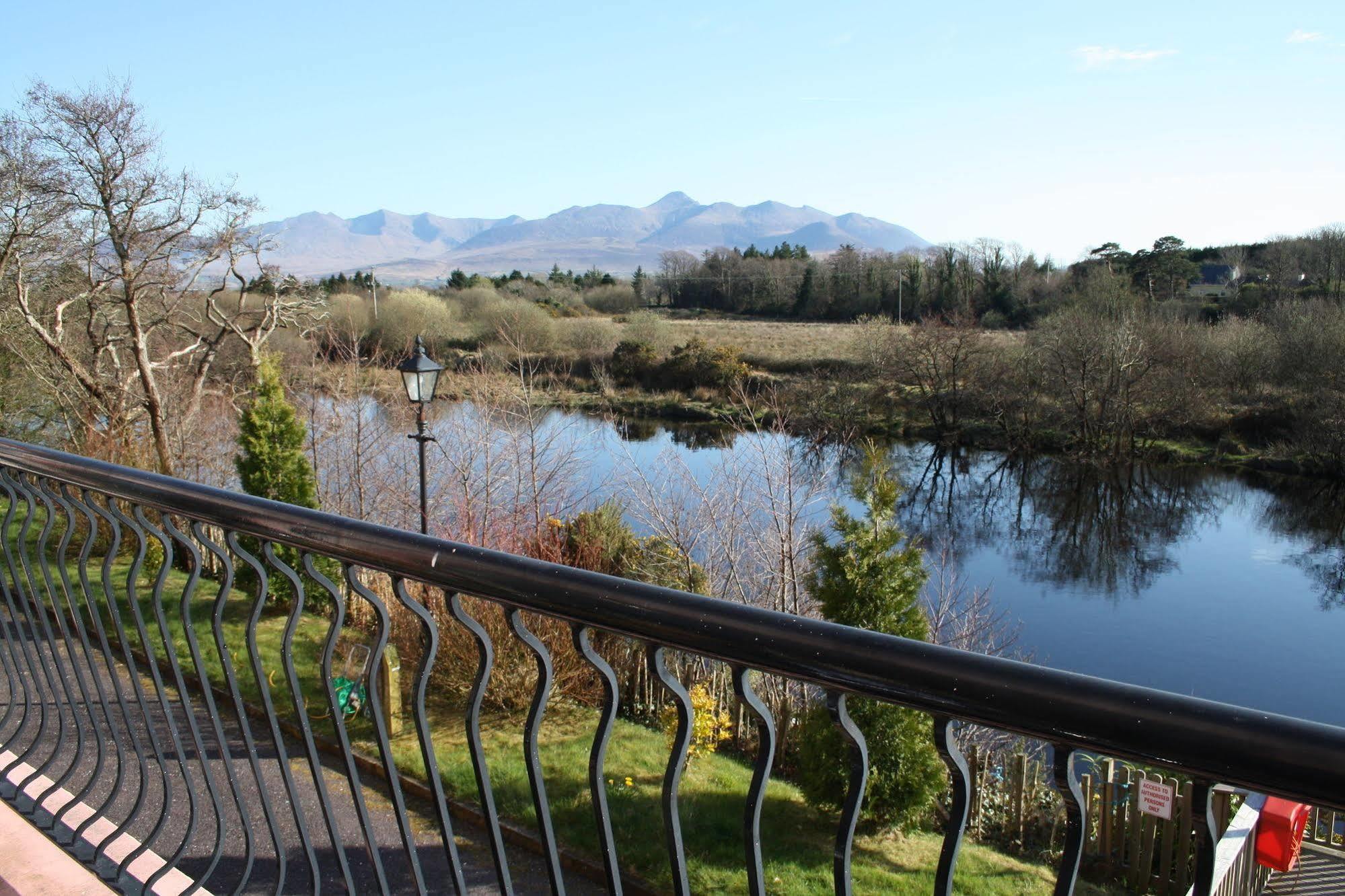 The Grove Lodge Guesthouse Killorglin Exterior photo