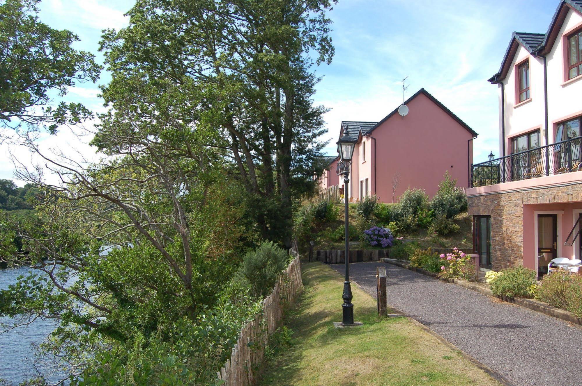 The Grove Lodge Guesthouse Killorglin Exterior photo